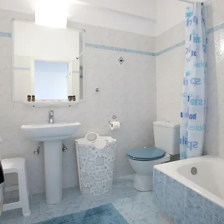 With Private Parking 나플리오