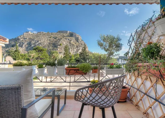 With Private Parking Apartamento Nauplia